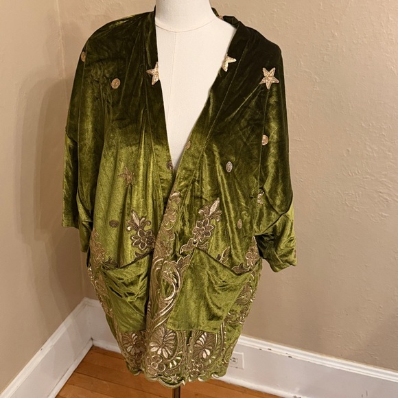 Lenni Whiskey Medium Duster Green Velvet Gold Sequin Embroidered Free People - Picture 2 of 12